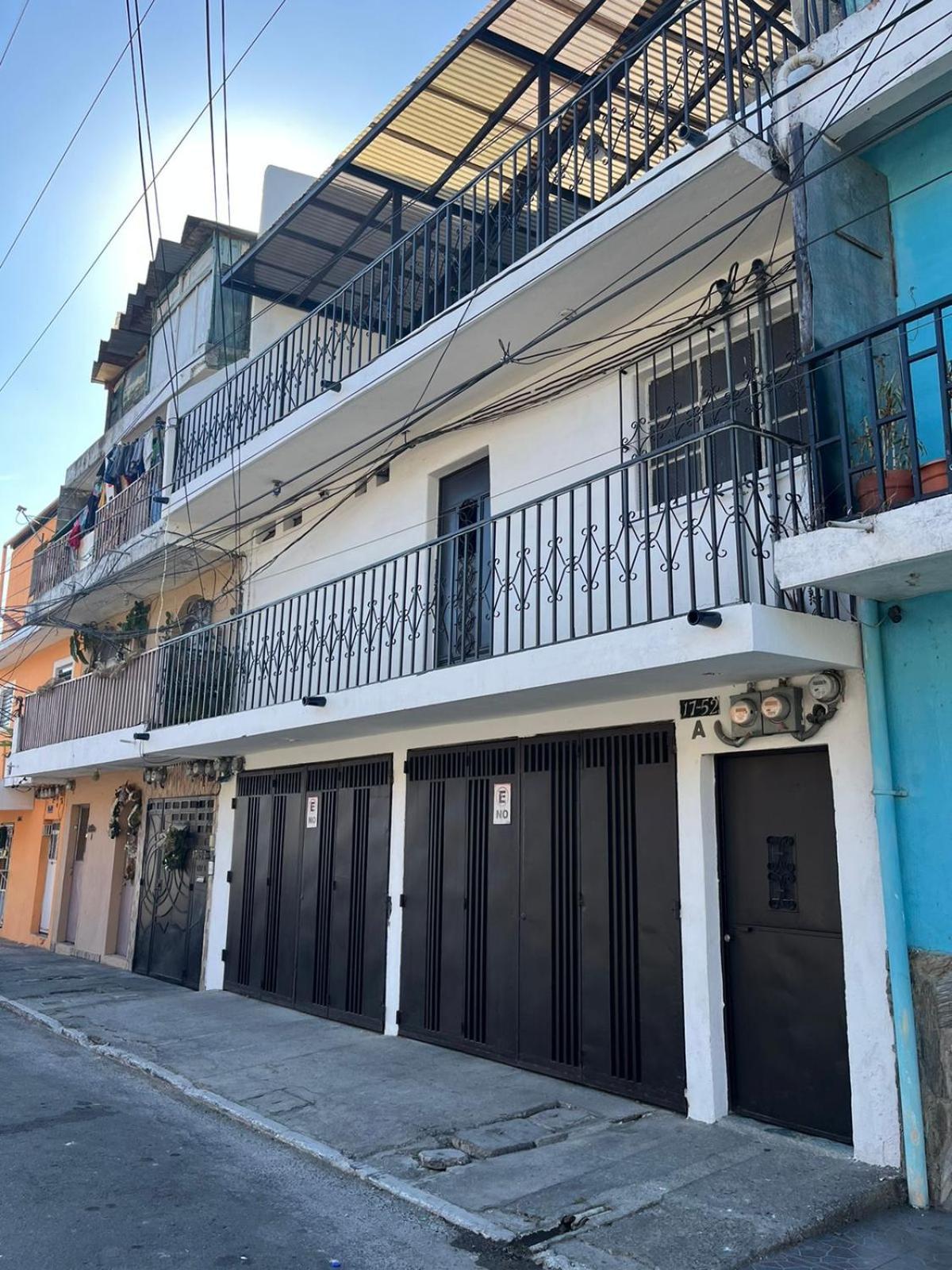 Hostal 17-52 Guatemala City Exterior photo